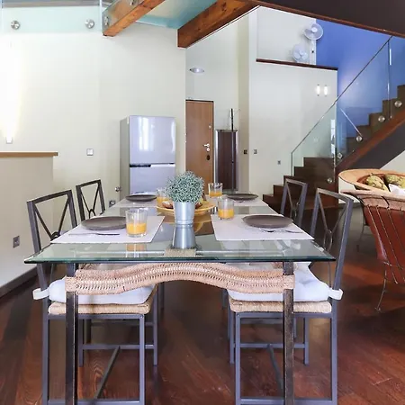 Almirante Concept By Homing Apartment *